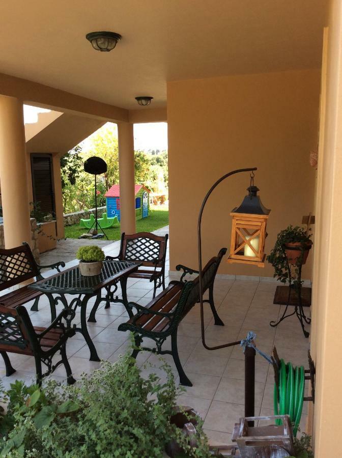 Menegata Garden Home 阿尔戈斯托利翁 外观 照片